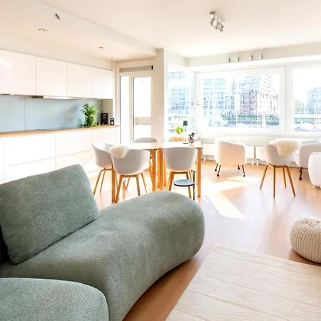 Apartment With A View Of The Marina Ostend