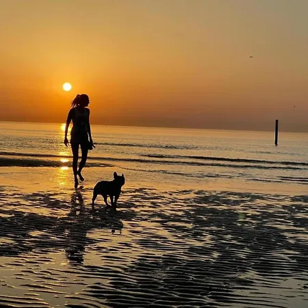 In With Marina Views Апартаменты Остенде