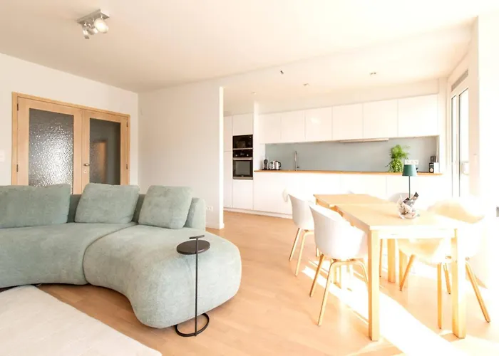 In With Marina Views * Ostend