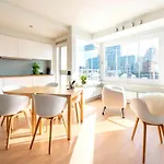 Lejlighed In With Marina Views