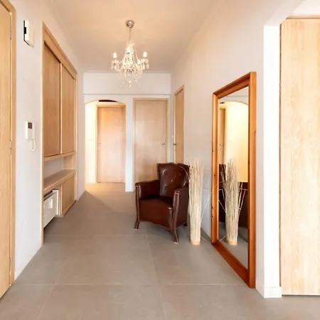 In With Marina Views Lejlighed